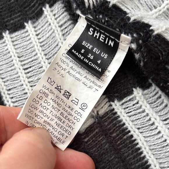 SHEIN Black and White Checkered Cardigan - Picture 3 of 4